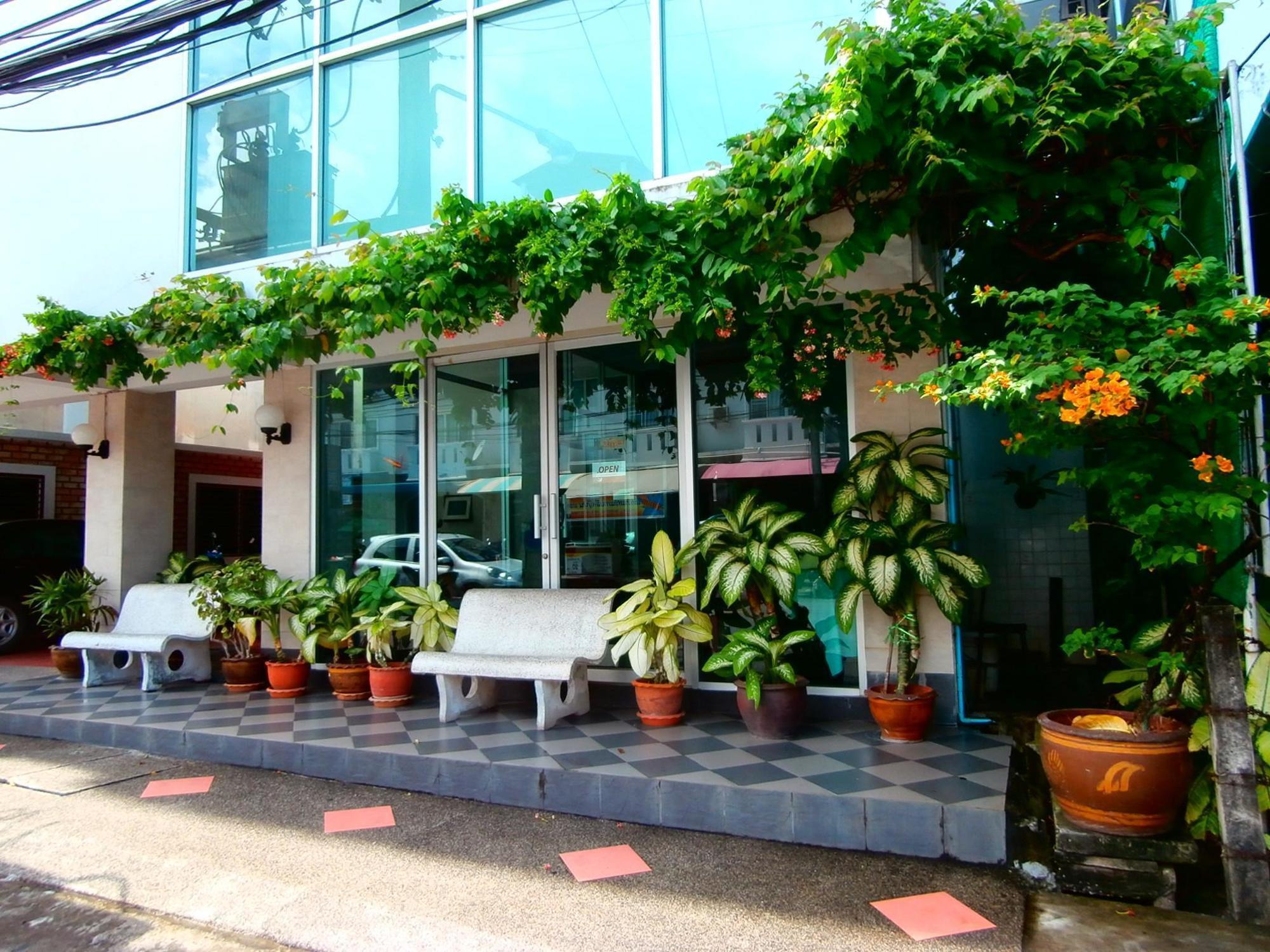 Hotel Seabreeze Mansion à Phuket Extérieur photo
