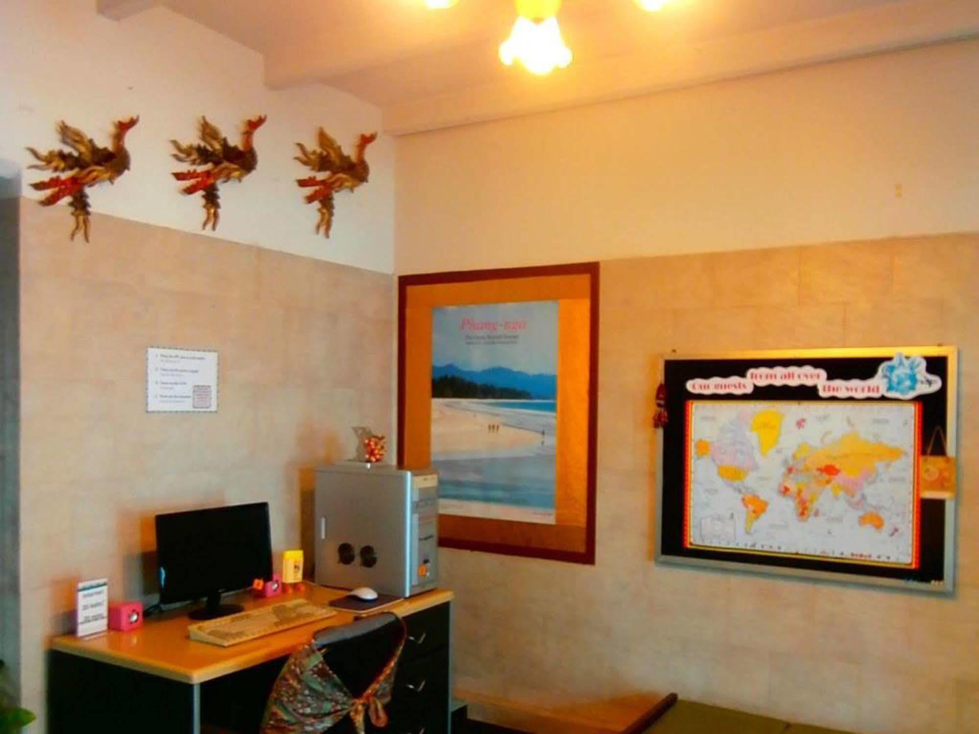 Hotel Seabreeze Mansion à Phuket Extérieur photo