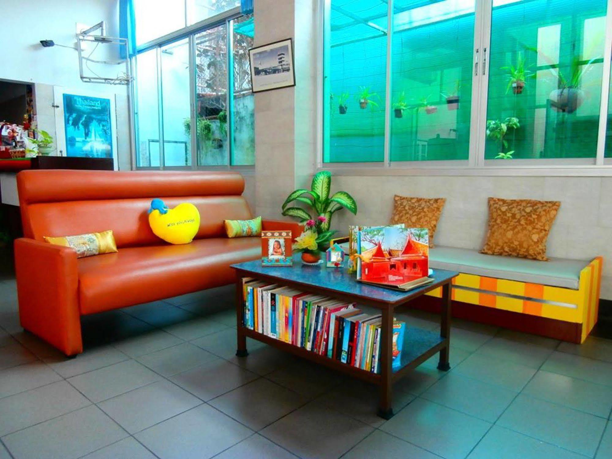 Hotel Seabreeze Mansion à Phuket Extérieur photo